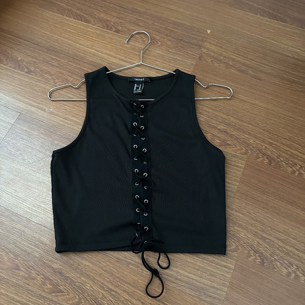 Tie up crop tank